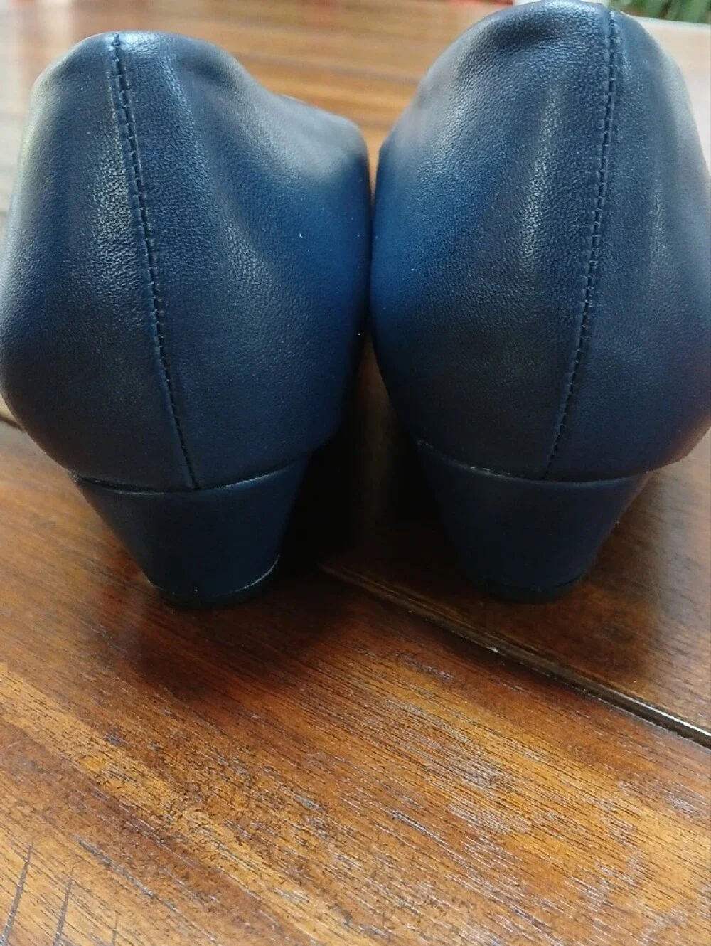 comfortview Navy Classic Round-Toe Ballet Flats